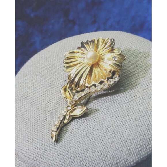 vintage gold tone floral design chrystal lined stem brooch - Picture 9 of 11